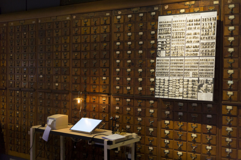 File:Data-workers-algorithmic-readings-portrait-parle-installation-view.jpg